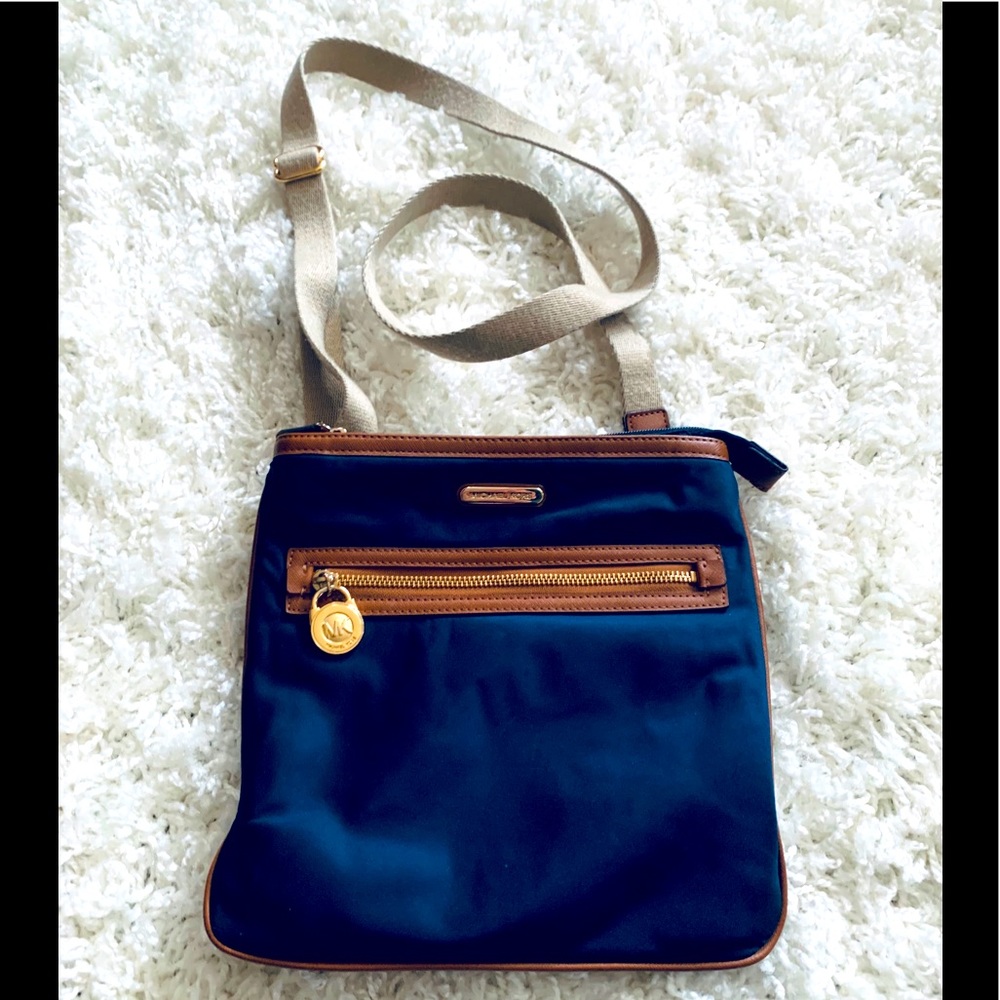 Michael Kors Kempton Crossbody Bag